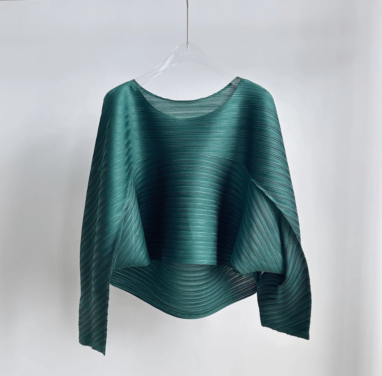 Miyake plissé couleur unie col rond haut 2025 printemps et été nouveau tempérament décontracté à manches longues Cardigan mince T-shirt